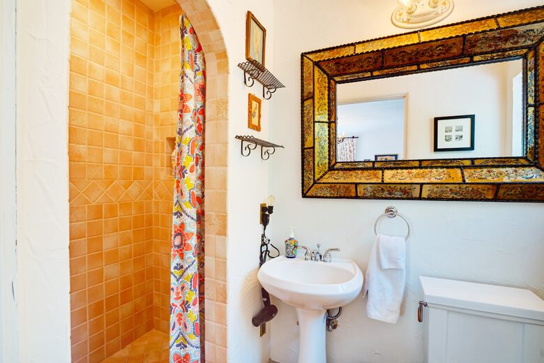 A Charming 1930s Spanish Hideaway near downtown Palm Springs - Palm Springs, California