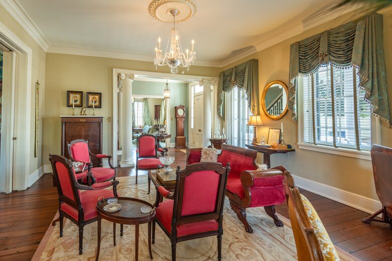 Elegant Natchez Getaway Steps from the Mississippi River - Natchez, Mississippi