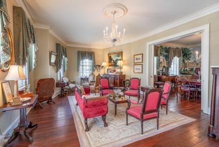 Elegant Natchez Getaway Steps from the Mississippi River - Natchez, Mississippi