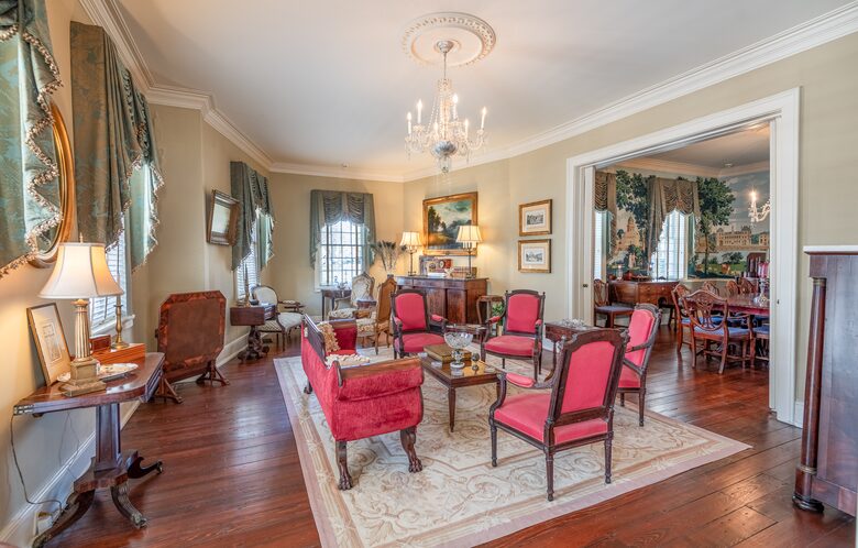 Elegant Natchez Getaway Steps from the Mississippi River - Natchez, Mississippi