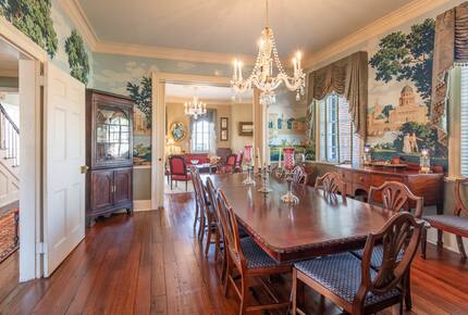 Elegant Natchez Getaway Steps from the Mississippi River - Natchez, Mississippi