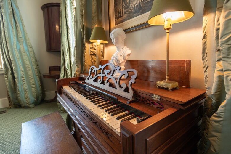 Elegant Natchez Getaway Steps from the Mississippi River - Natchez, Mississippi