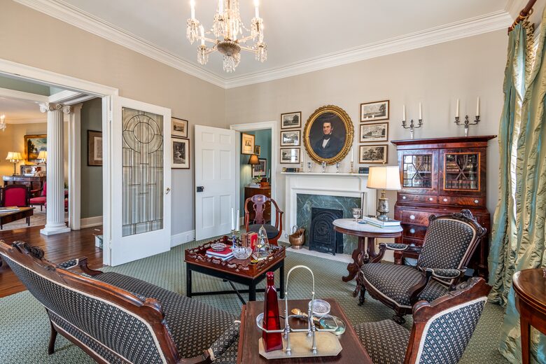 Elegant Natchez Getaway Steps from the Mississippi River - Natchez, Mississippi