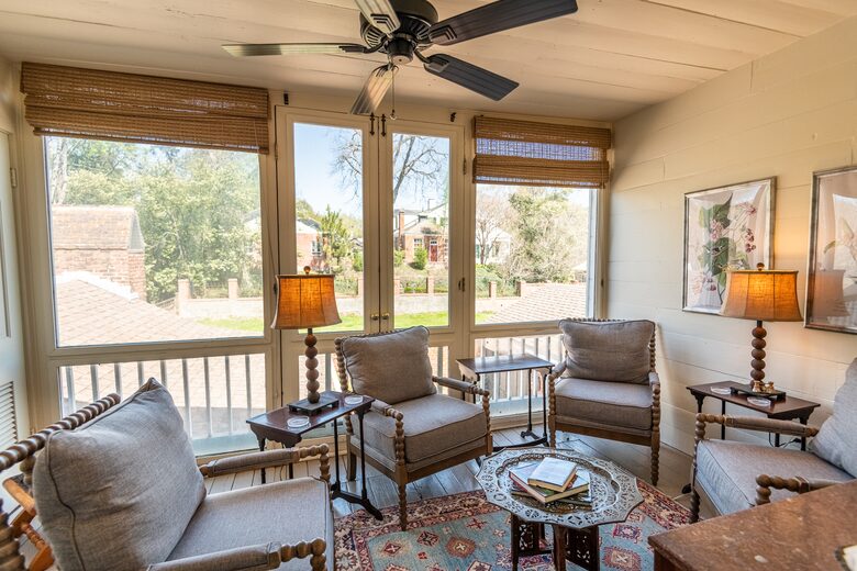 Elegant Natchez Getaway Steps from the Mississippi River - Natchez, Mississippi