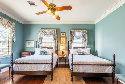 Elegant Natchez Getaway Steps from the Mississippi River - Natchez, Mississippi