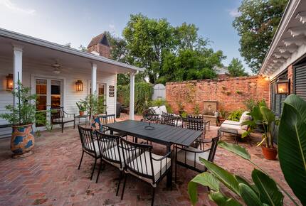 Elegant Natchez Getaway Steps from the Mississippi River - Natchez, Mississippi