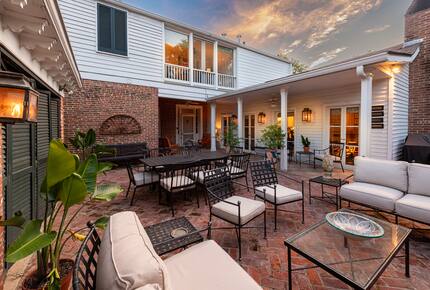 Elegant Natchez Getaway Steps from the Mississippi River - Natchez, Mississippi