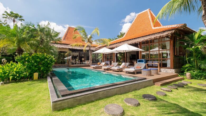 Authentic Balinese Villa with Saltwater Pool & Yoga Pavilion - Canggu, Indonesia