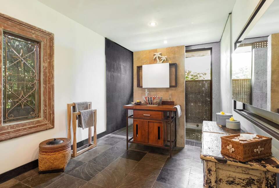 Authentic Balinese Villa with Saltwater Pool & Yoga Pavilion - Canggu, Indonesia