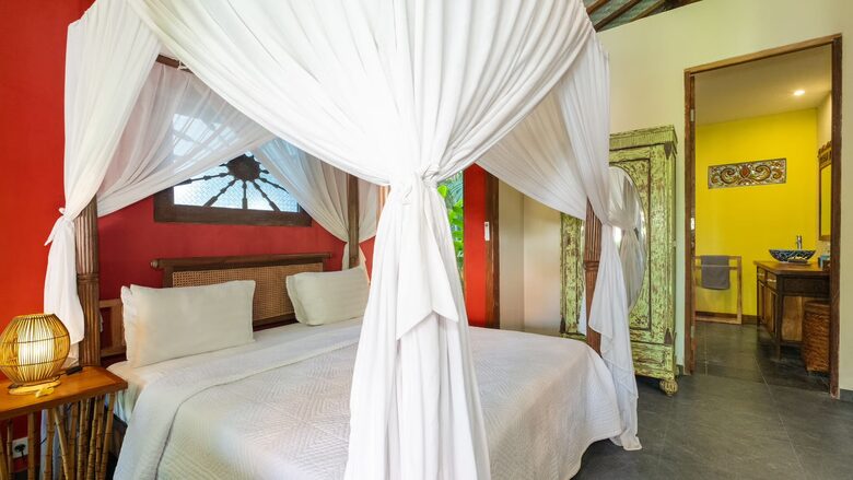 Authentic Balinese Villa with Saltwater Pool & Yoga Pavilion - Canggu, Indonesia