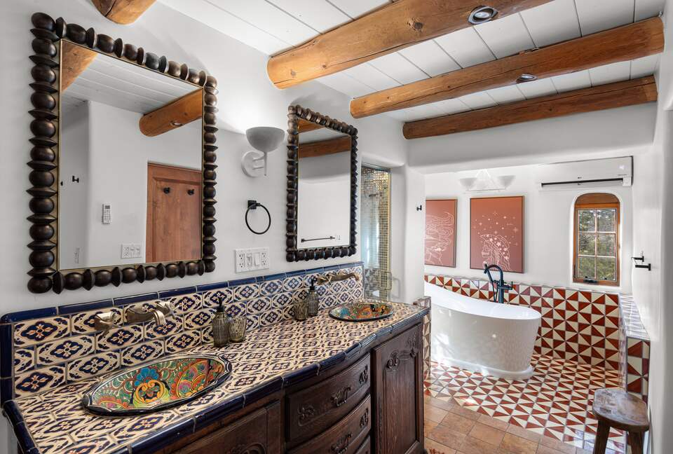 Expansive Southwestern Escape on 17 Private Acres - Santa Fe, New Mexico