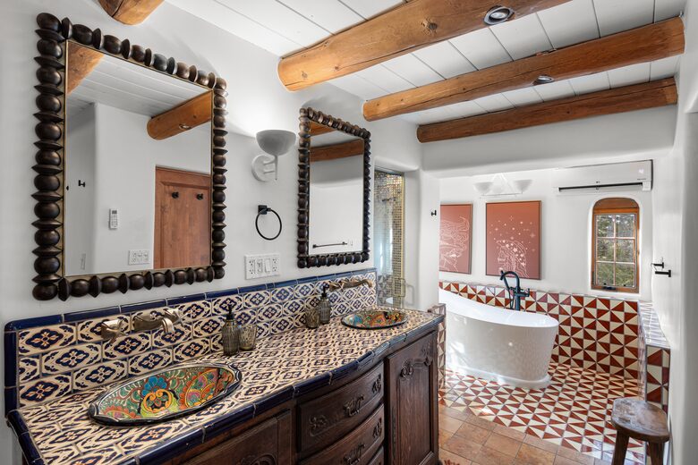 Expansive Southwestern Escape on 17 Private Acres - Santa Fe, New Mexico