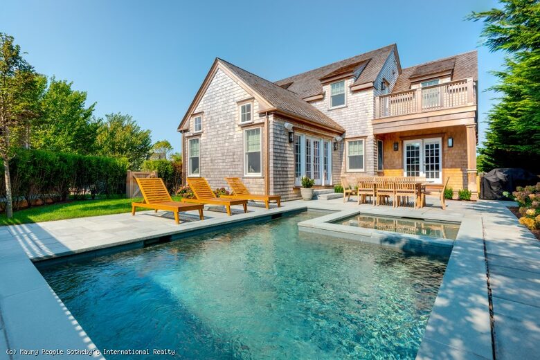 Cliffside Luxury with Pool & Hot Tub - Nantucket, Massachusetts