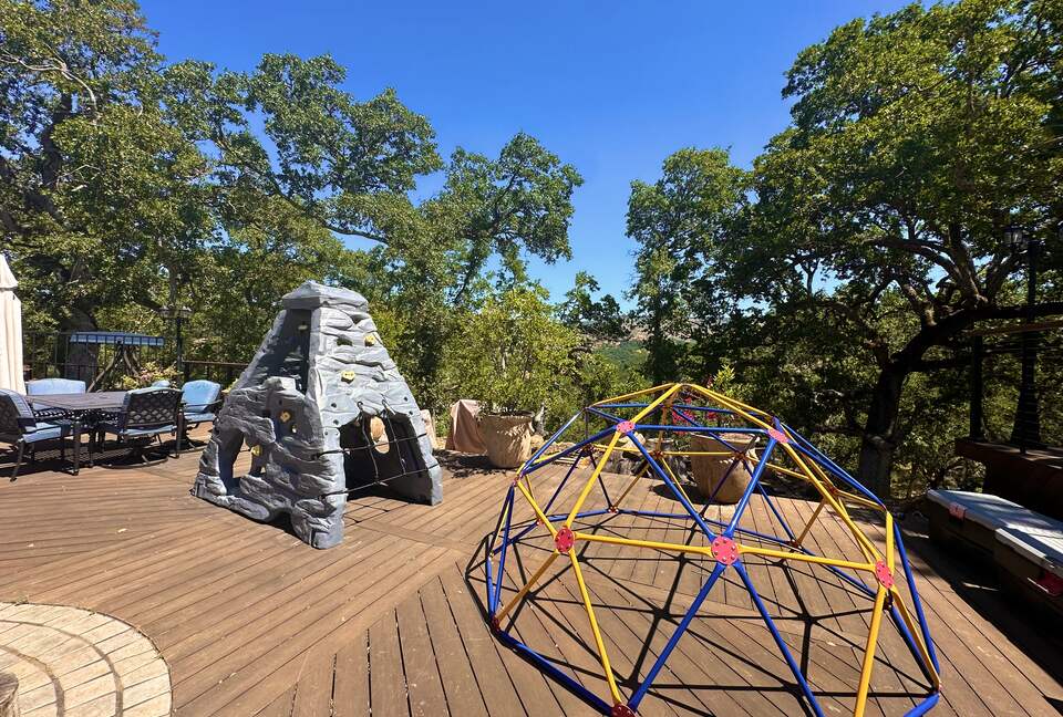 Hilltop Sanctuary in Napa - Napa, California