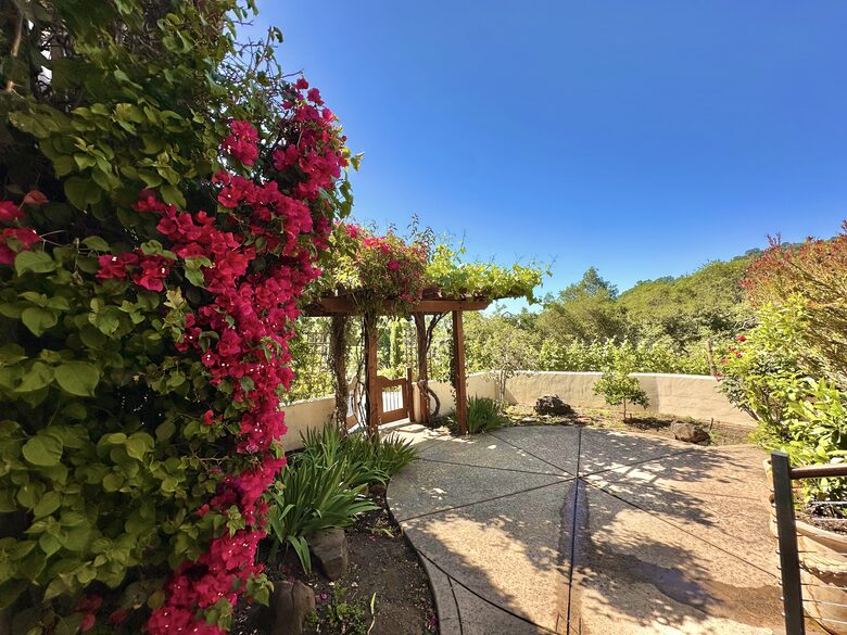 Hilltop Sanctuary in Napa - Napa, California