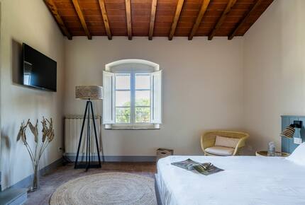 Elegant Three-Bedroom Countryside Escape at Tenuta Pratale - Barberino Tavarnelle, Italy