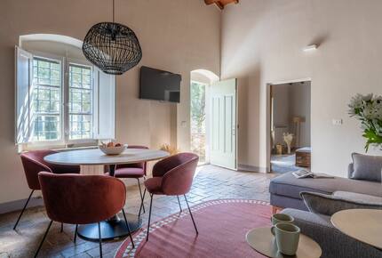 Elegant Three-Bedroom Countryside Escape at Tenuta Pratale - Barberino Tavarnelle, Italy