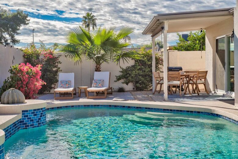 Desert Escape with Diving Pool & Patio - Chandler, Arizona