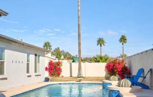 Desert Escape with Diving Pool & Patio - Chandler, Arizona