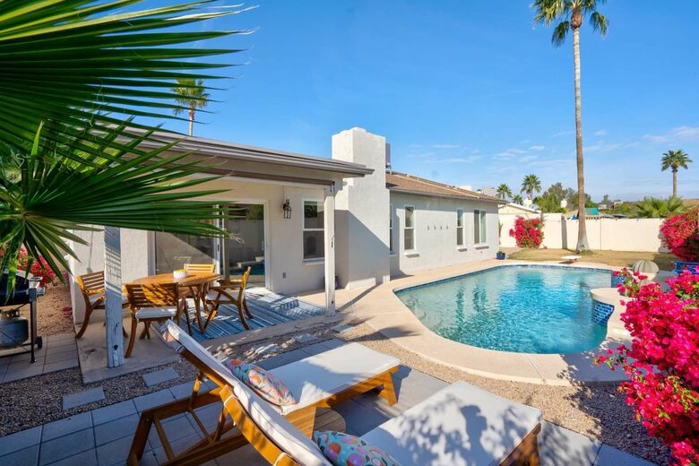 Desert Escape with Diving Pool & Patio - Chandler, Arizona