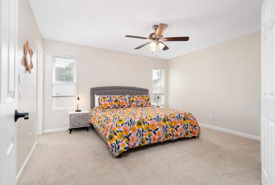 Desert Escape with Diving Pool & Patio - Chandler, Arizona