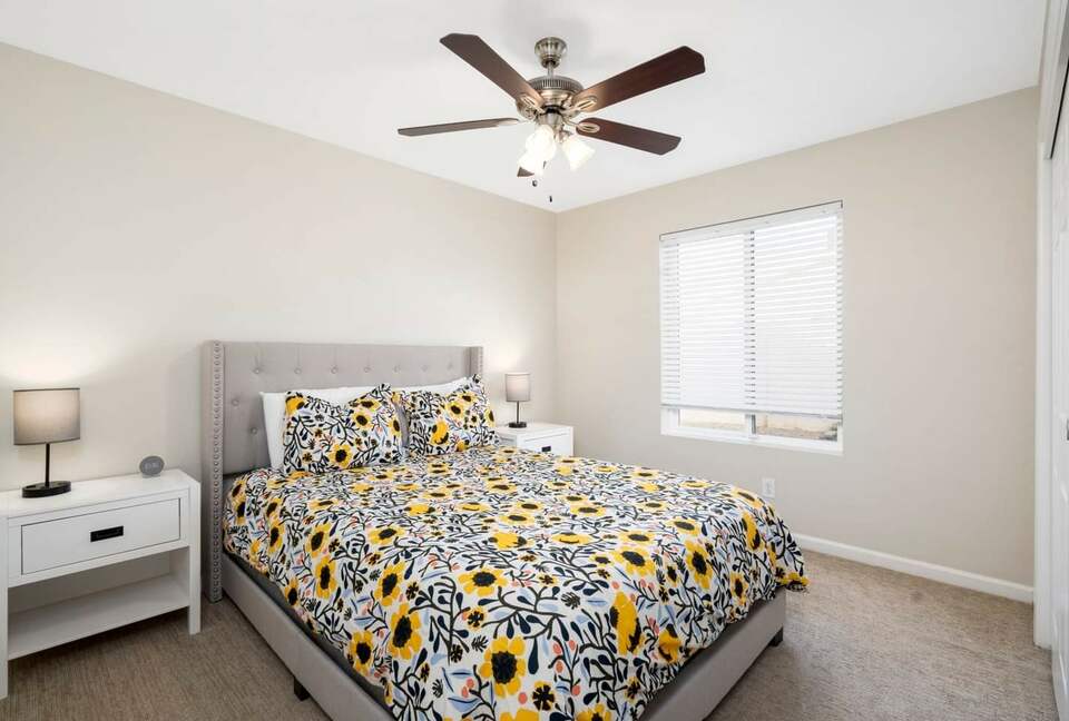 Desert Escape with Diving Pool & Patio - Chandler, Arizona