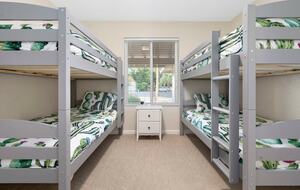 Desert Escape with Diving Pool & Patio - Chandler, Arizona