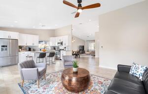 Desert Escape with Diving Pool & Patio - Chandler, Arizona