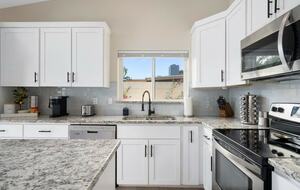 Desert Escape with Diving Pool & Patio - Chandler, Arizona