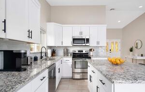 Desert Escape with Diving Pool & Patio - Chandler, Arizona