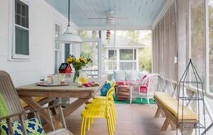 A Classic Tybee Island Retreat with Artistic Flair - Tybee Island, Georgia