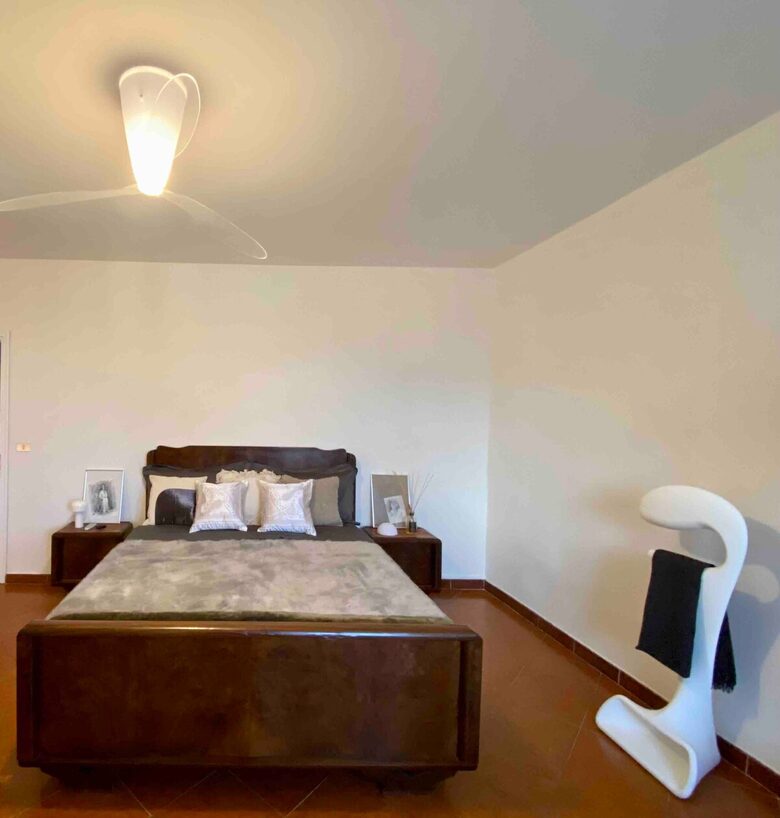 1 Bedroom Apartment Overlooking Lajatico’s Historic Square - Lajatico, Italy