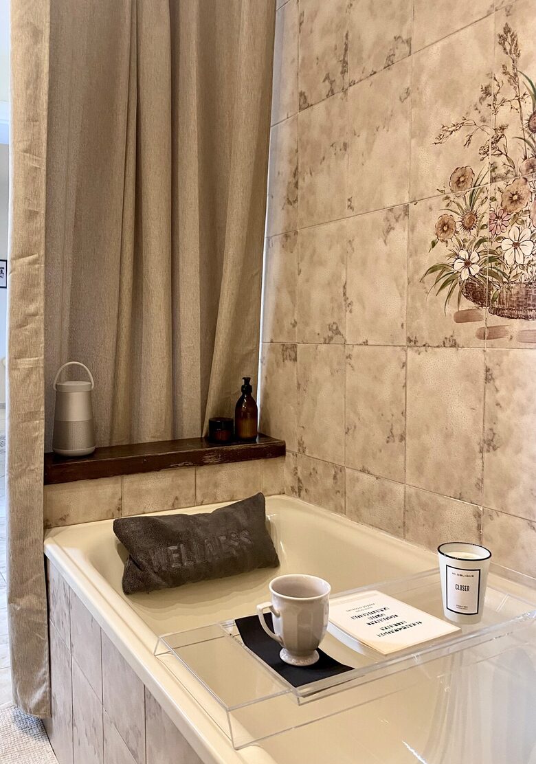 1 Bedroom Apartment Overlooking Lajatico’s Historic Square - Lajatico, Italy