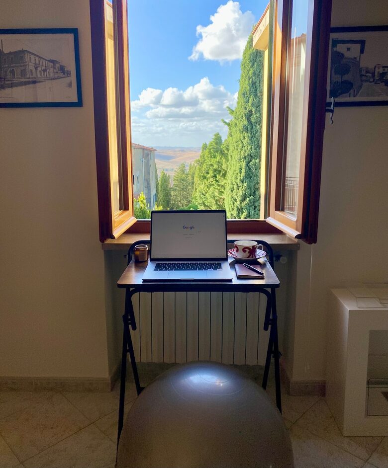 1 Bedroom Apartment Overlooking Lajatico’s Historic Square - Lajatico, Italy