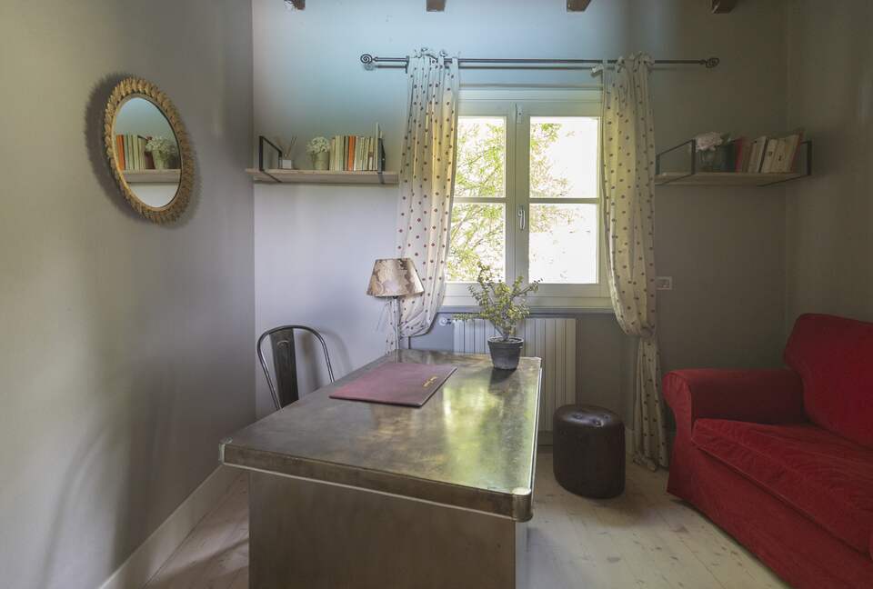 Hillside Elegance with Private Pool - Fortunago, Italy