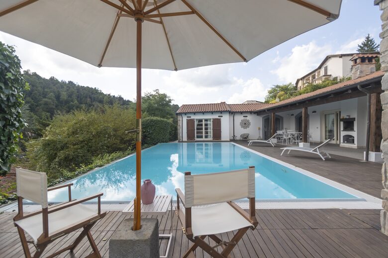 Hillside Elegance with Private Pool - Fortunago, Italy