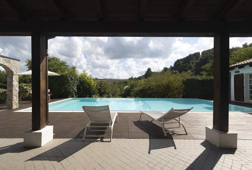 Hillside Elegance with Private Pool - Fortunago, Italy