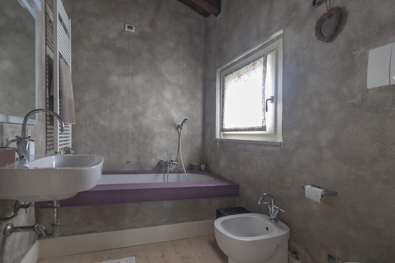 Hillside Elegance with Private Pool - Fortunago, Italy