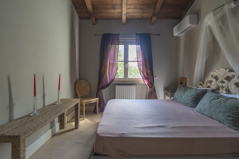 Hillside Elegance with Private Pool - Fortunago, Italy