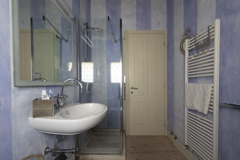 Hillside Elegance with Private Pool - Fortunago, Italy