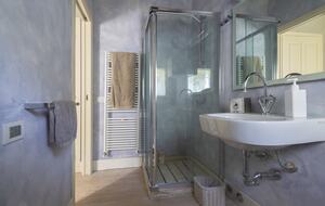 Hillside Elegance with Private Pool - Fortunago, Italy