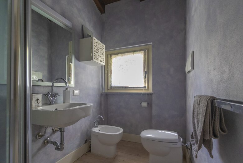 Hillside Elegance with Private Pool - Fortunago, Italy