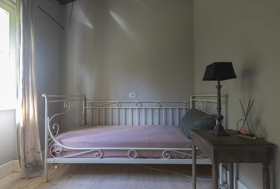 Hillside Elegance with Private Pool - Fortunago, Italy