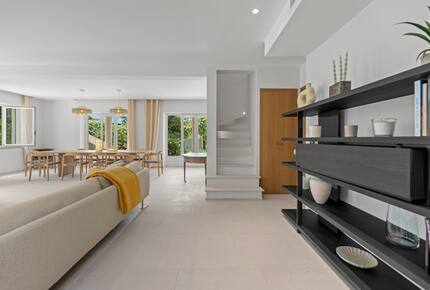 Modern Provençal Elegance in Cap d’Antibes - Antibes, France