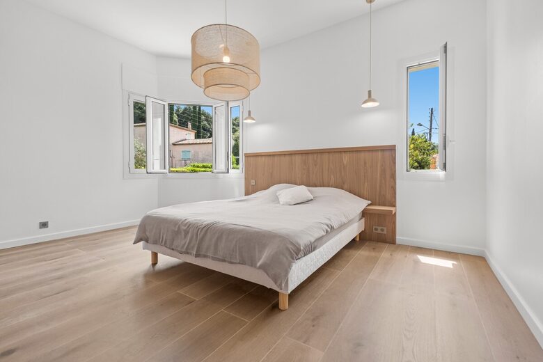 Modern Provençal Elegance in Cap d’Antibes - Antibes, France