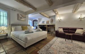 Sunlit Sophistication near Cannes - Cannes, France