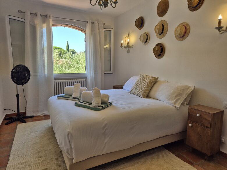 Sunlit Sophistication near Cannes - Cannes, France