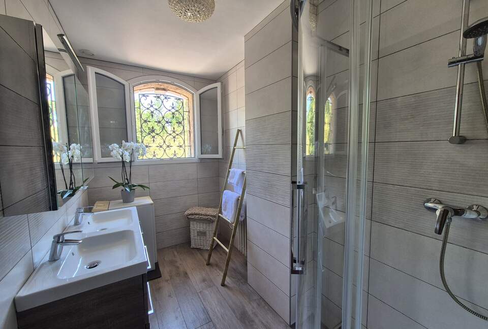 Sunlit Sophistication near Cannes - Cannes, France