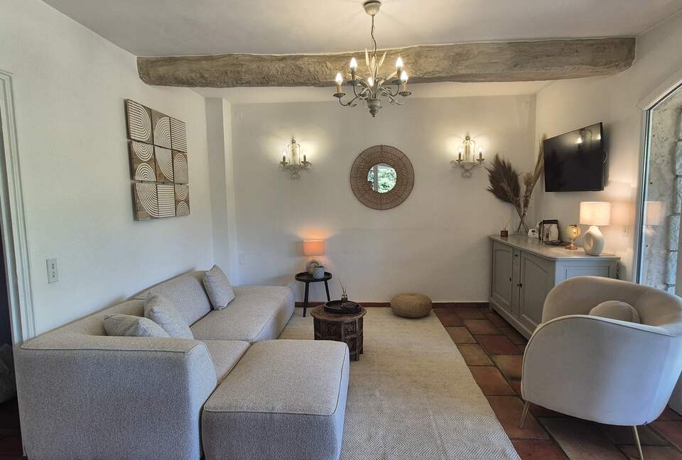 Sunlit Sophistication near Cannes - Cannes, France