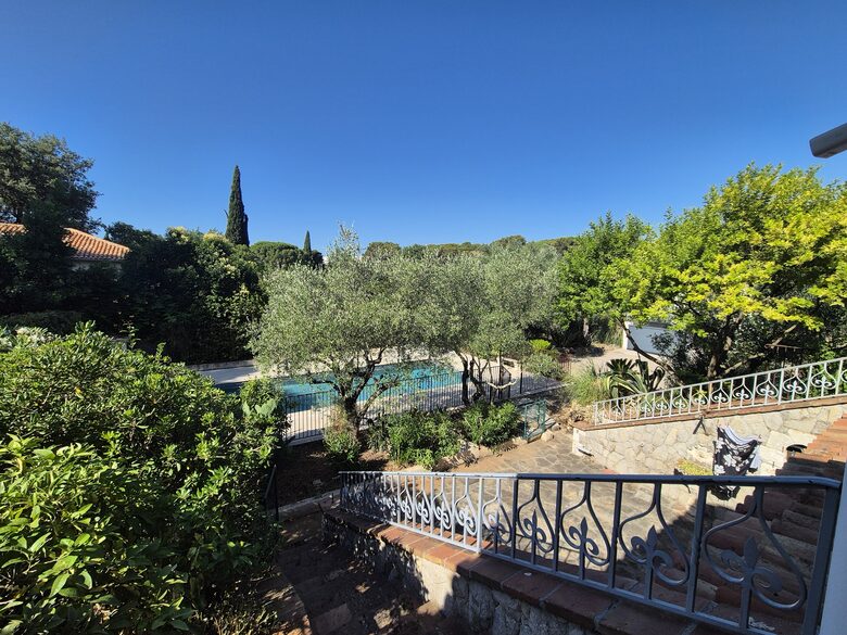 Sunlit Sophistication near Cannes - Cannes, France